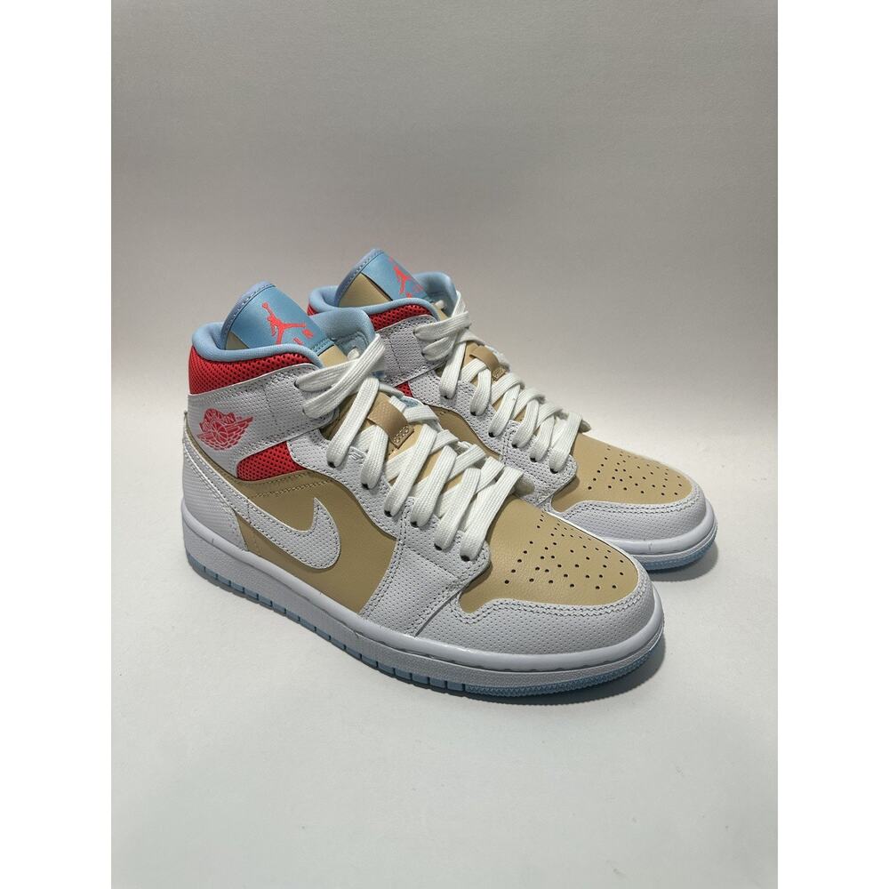 Size 7 W - Air Jordan 1 Mid SE Sesame/White CZ0774-200 NEW IN BOX